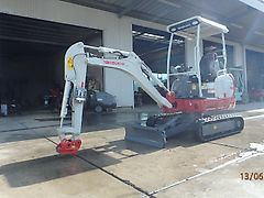 Takeuchi TB320S, V1